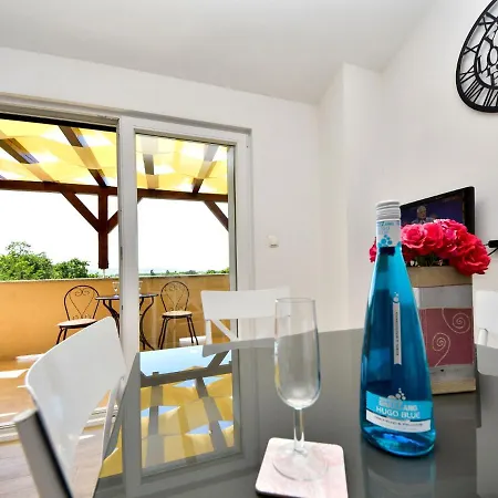 Apartment Carnizza Ražanac